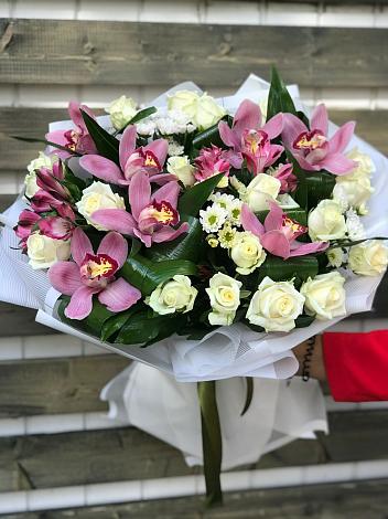 Букет цветов из: Розы и Хризантемы в Тамбовке