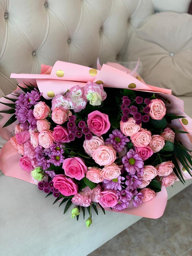 Букет цветов из: Хризантемы, Розы и Лизиантусы в Тамбовке