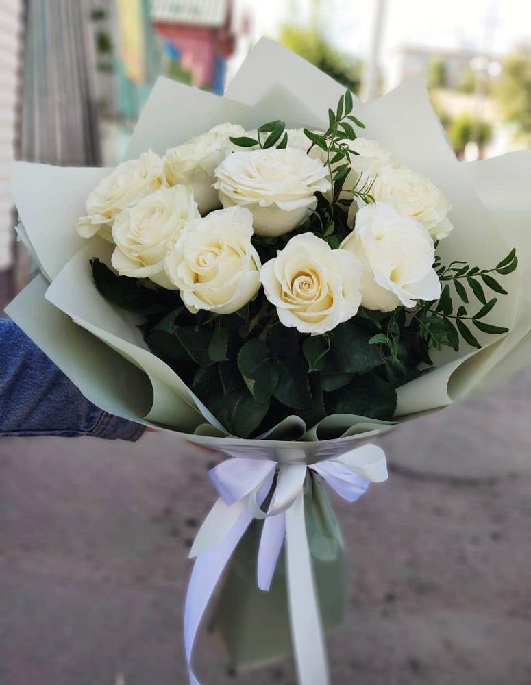 Букет Белые розы Проуд в Тамбовке