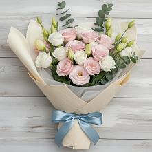 Букет цветов из:  Лизиантусы в Тамбовке