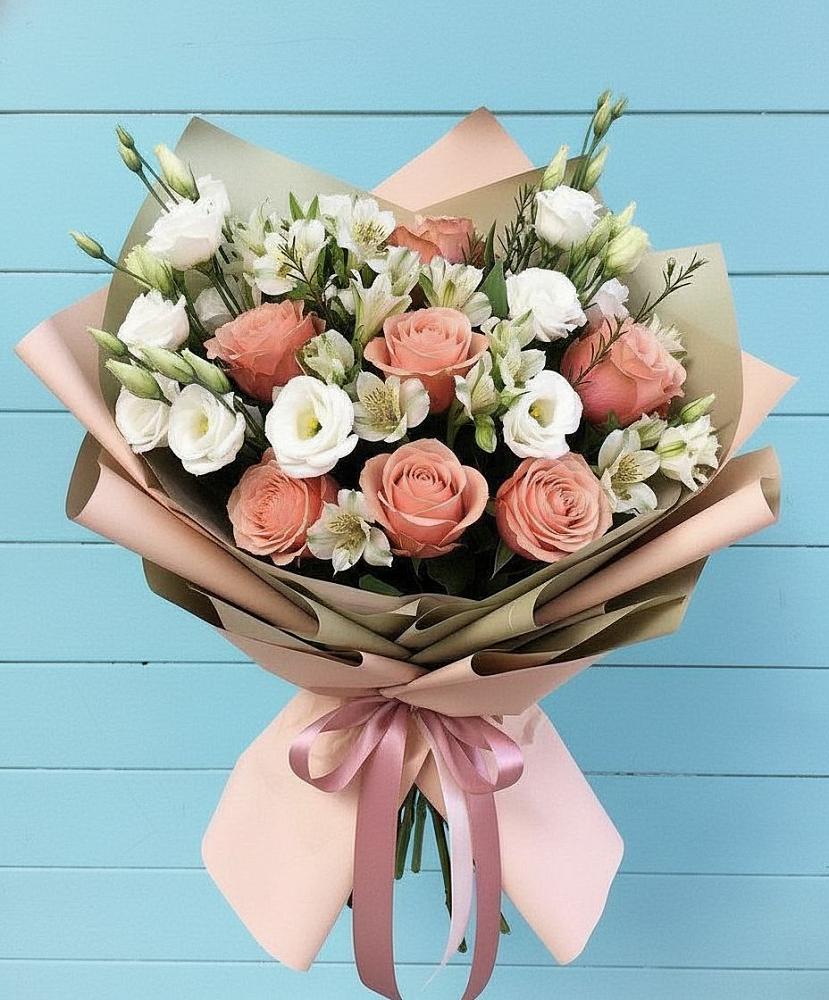 Букет цветов из: Розы, Альстромерии и Лизиантусы в Тамбовке
