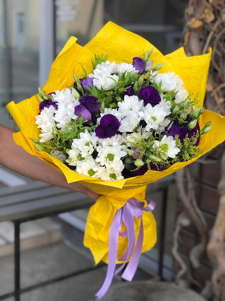 Букет цветов из: Ирисы, Хризантемы и Ромашки в Тамбовке