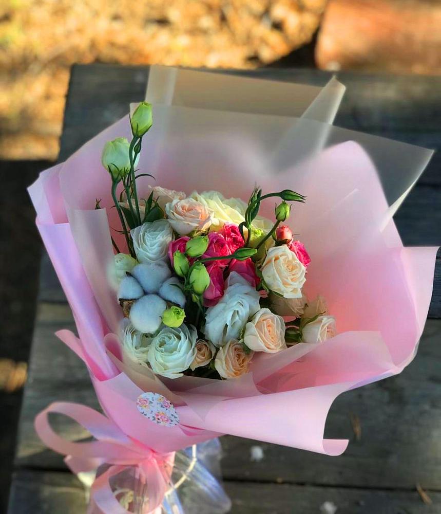 Букет цветов из: Розы и Лизиантусы в Тамбовке