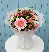 Букет цветов из:  Герберы, Альстромерии и Лизиантусы в Тамбовке