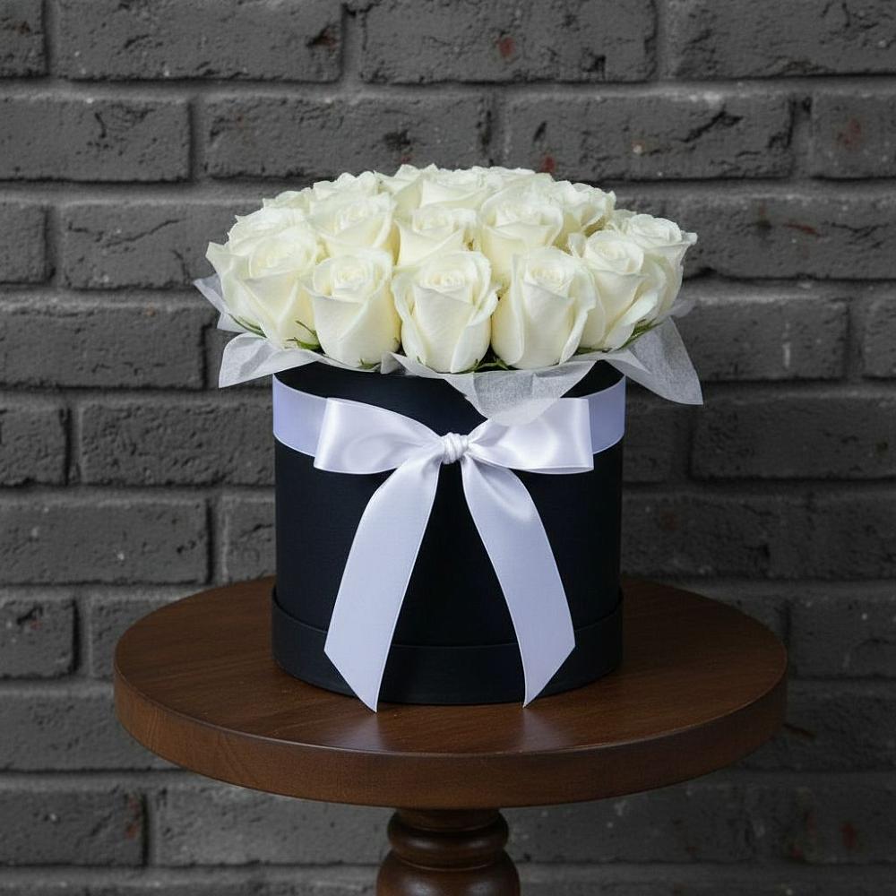 Цветочная композиция из Розы в шляпной коробке в Тамбовке