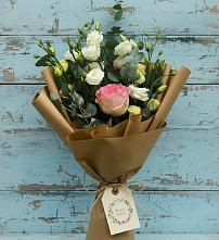 Букет цветов из:  Розы и Лизиантусы в Тамбовке