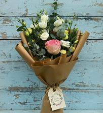 Букет цветов из:  Розы и Лизиантусы в Тамбовке