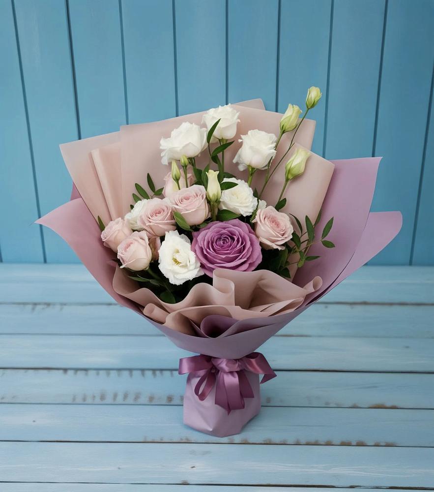 Букет цветов из: Розы и Лизиантусы в Тамбовке